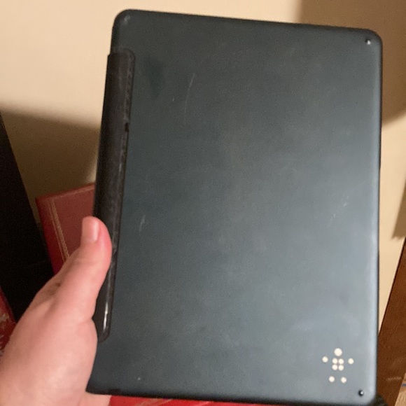 Belkin aluminum aircraft Ultimate keyboard case Ultra light, forIPad Air - Picture 3 of 6